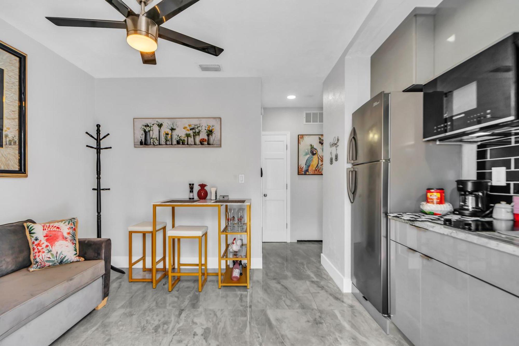 Little Gables Studio-Your Miami Escape-10Min Airport Dış mekan fotoğraf