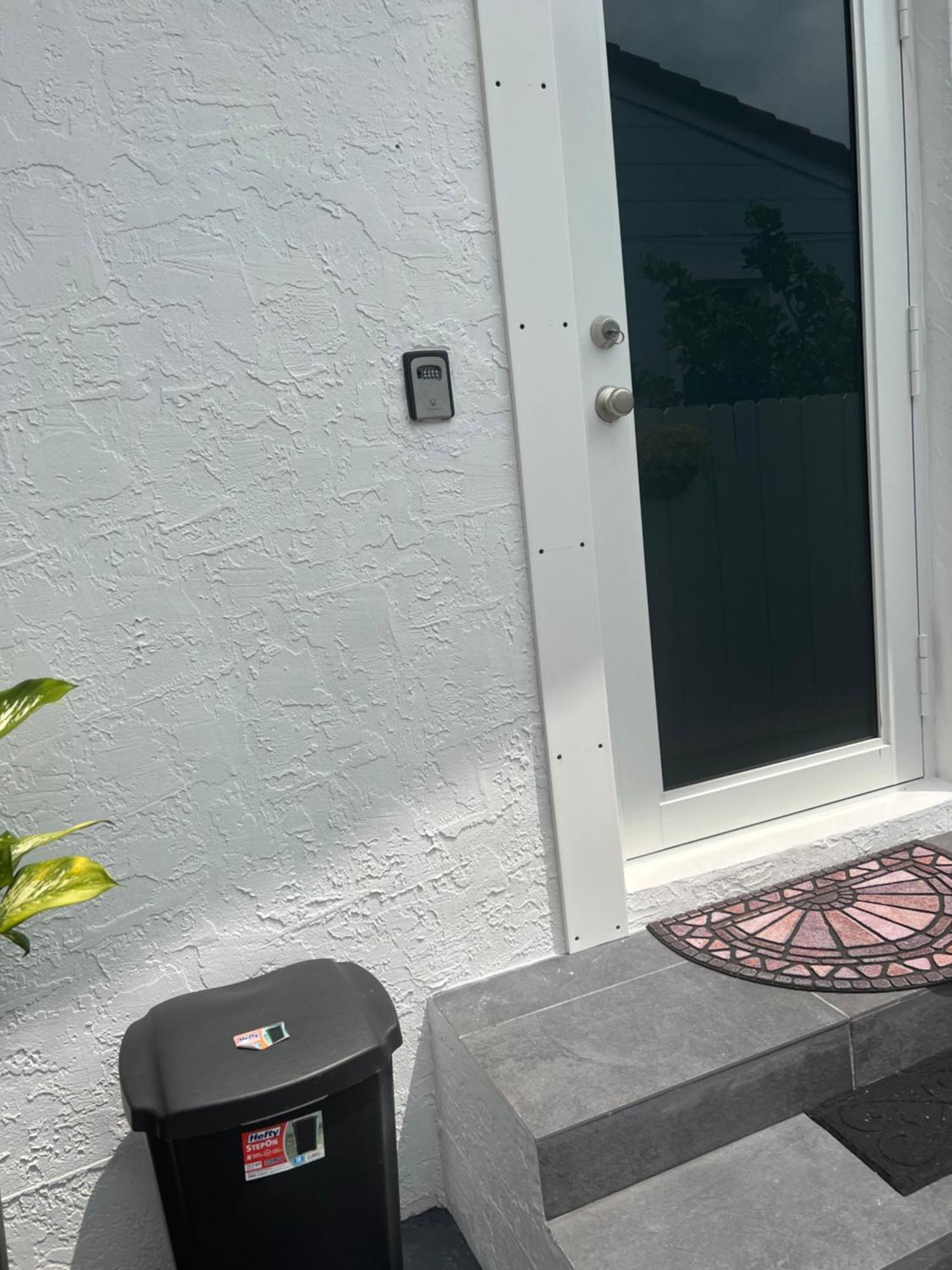 Little Gables Studio-Your Miami Escape-10Min Airport Dış mekan fotoğraf